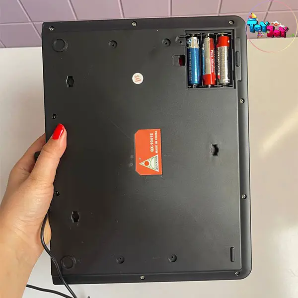 لپ‌تاپ آموزشی ۳۰ کاره موزیکال برای کودکان