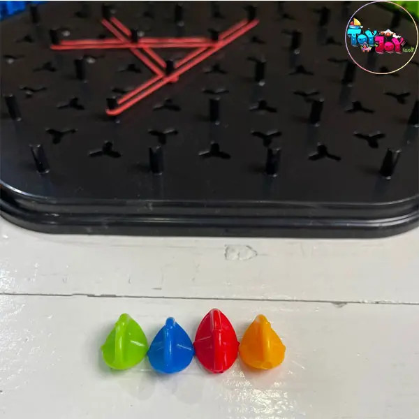 بازی فکری مثلث (دوز ) زنجیره ای تریگل triggle