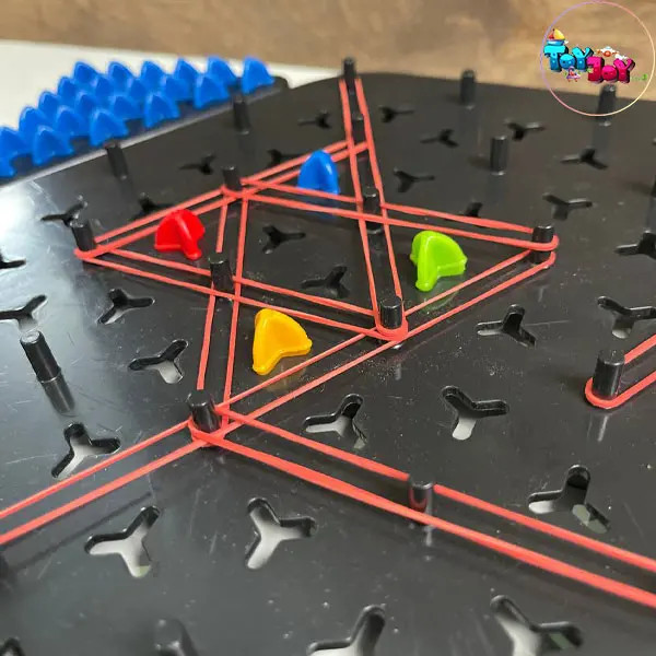 بازی فکری مثلث (دوز ) زنجیره ای تریگل triggle