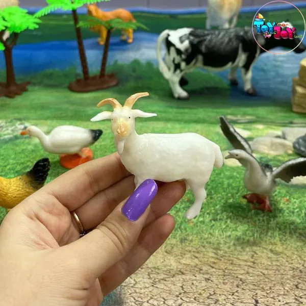 ست حیوانات مزرعه کیفی UCOKTOYS همراه با سفره بازی بزرگ