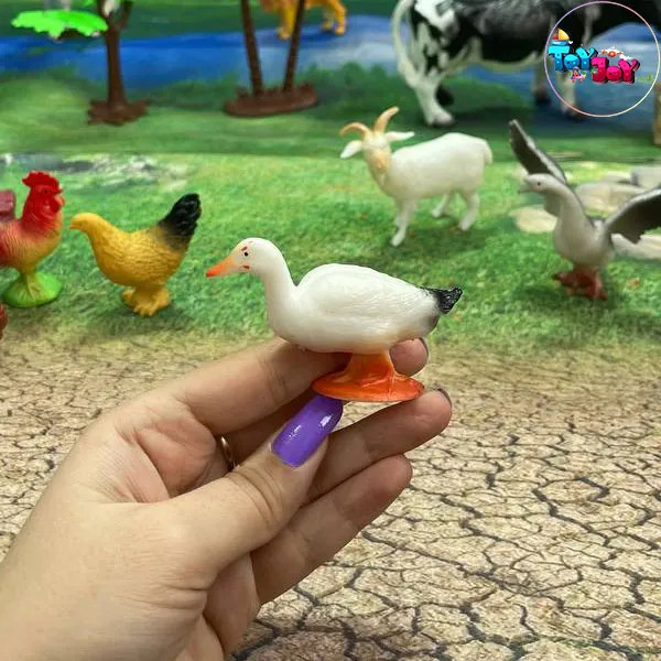 ست حیوانات مزرعه کیفی UCOKTOYS همراه با سفره بازی بزرگ