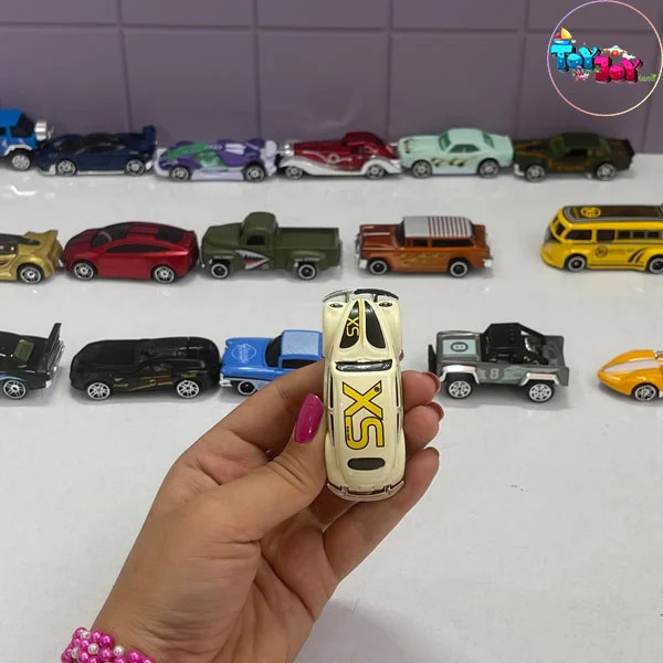 ماشین فلزی 20 عددی طرح هات ویلز مدل AUTOMOBILE CLUB مقیاس 1:64